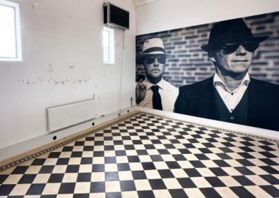 MED036DD932FB984271940BF9B9324F54B3