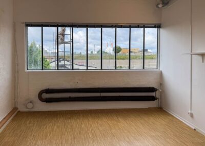 MEDA5F825A1FDF940ED974C9F72F455E429