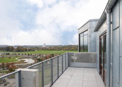 MED5NXNXJG37ZSVRQ2706